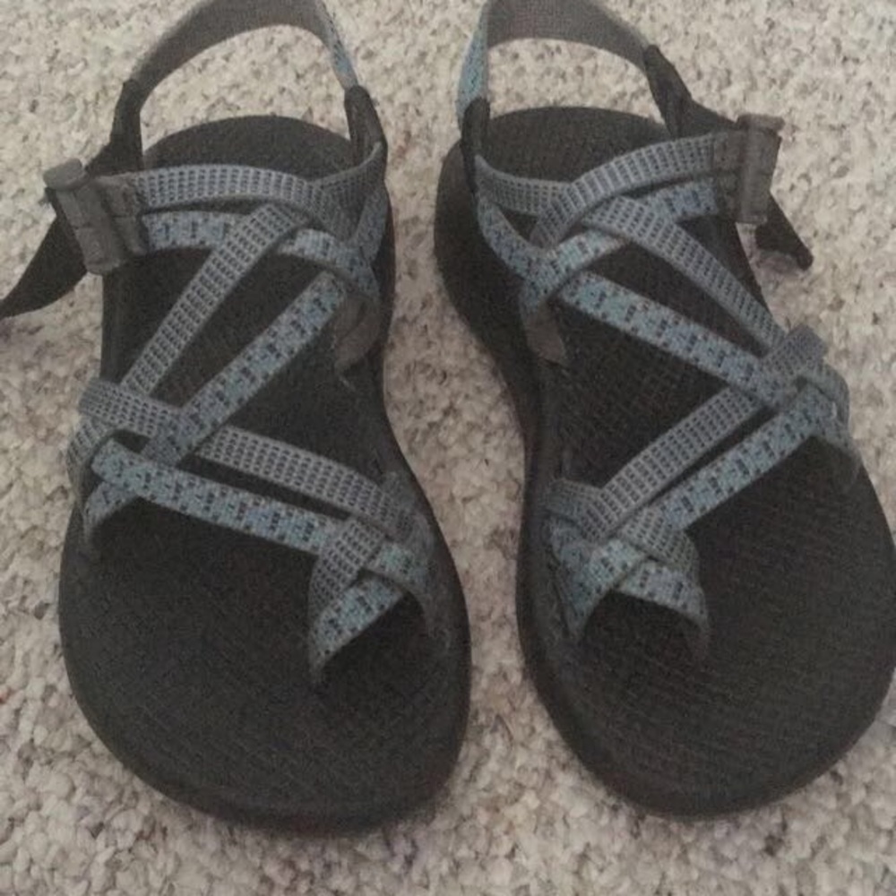 Size 6 Chacos